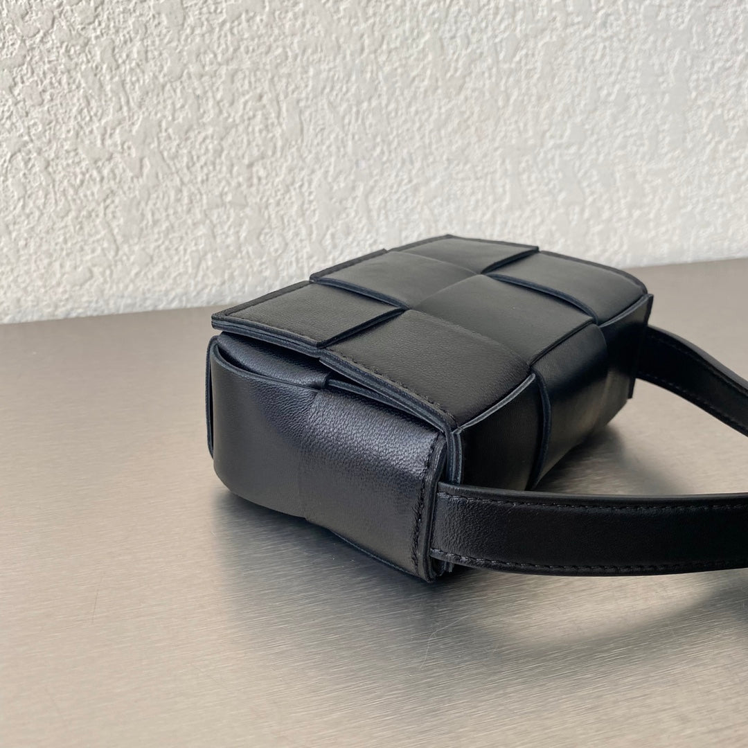 B編織-羊皮方格Mini cassette Bag 迷你編織包 12x8x4cm