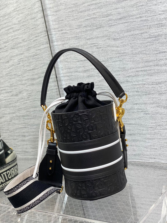 Dior-2022春夏Vibe系列 壓花水桶包