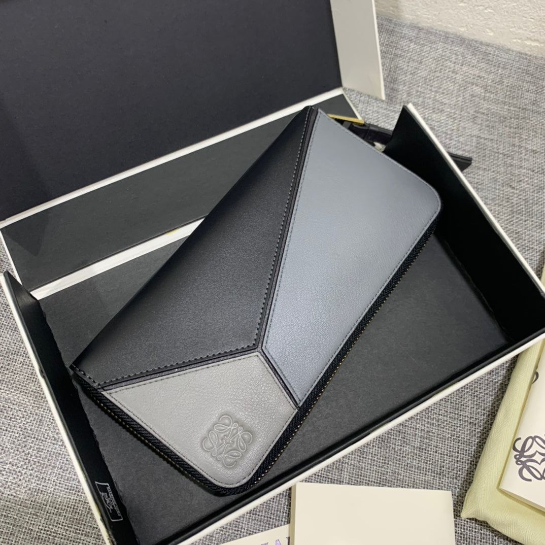 Loewe Puzzle zip around wallet 拉鍊長夾