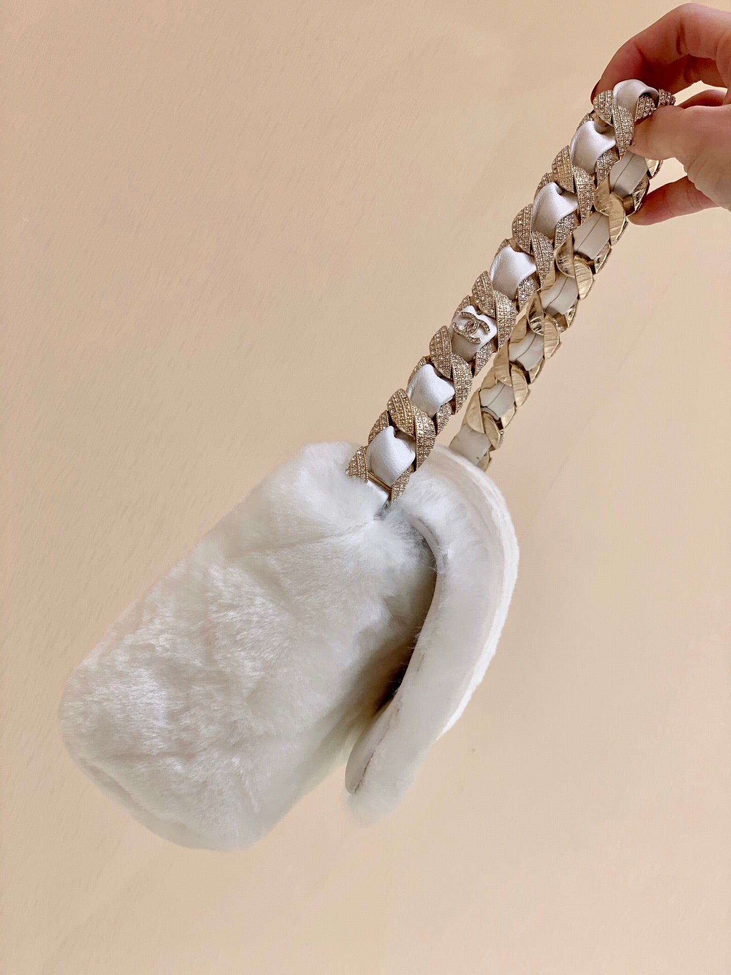 Chanel 剪羊毛鑽鏈包