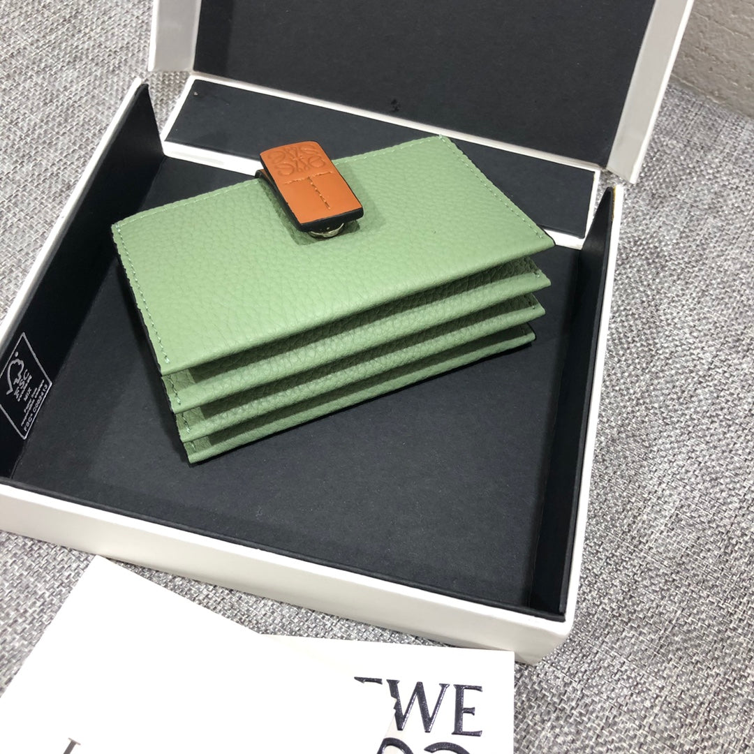 Loewe 搭扣小卡包或名片夾