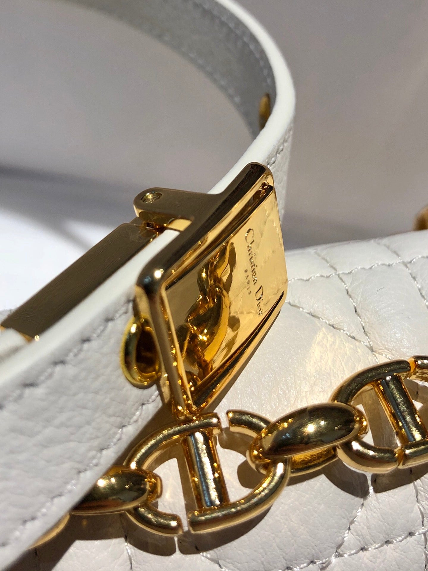 Dior Caro 小號20cm-白色小牛皮