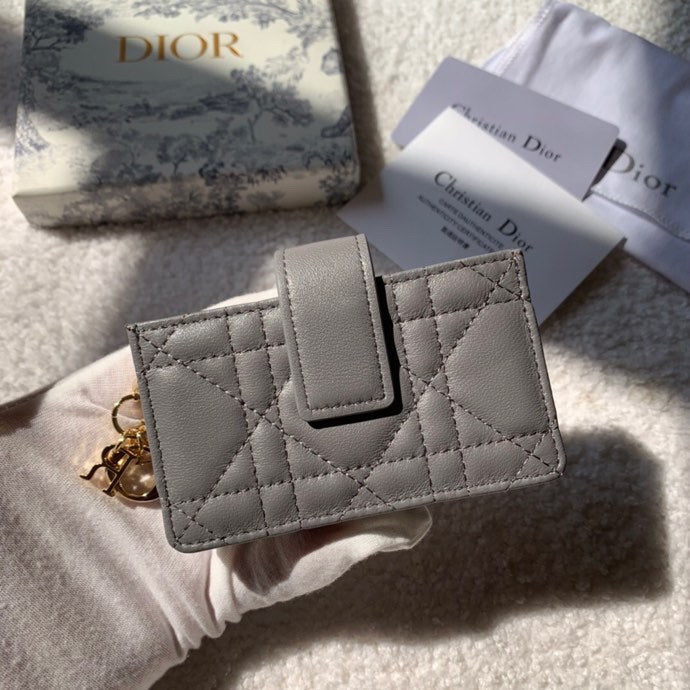 Dior 風琴卡包
