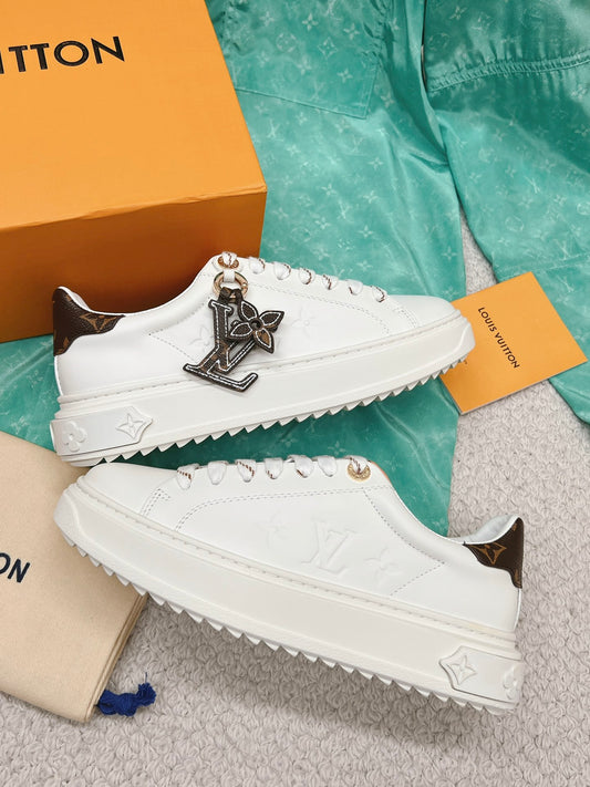 路L家-Vuitton x 草間彌生 經典小白鞋 壓紋白色