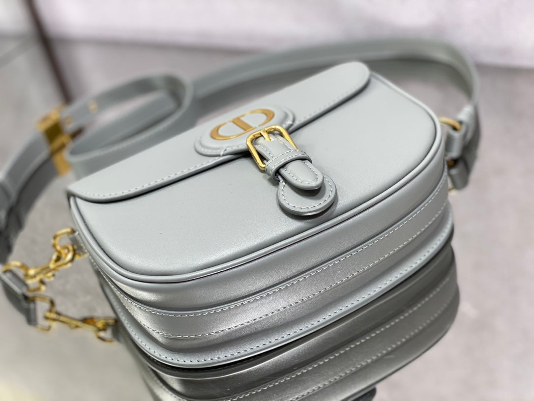 Dior Bobby-中號22cm-岩石灰牛皮