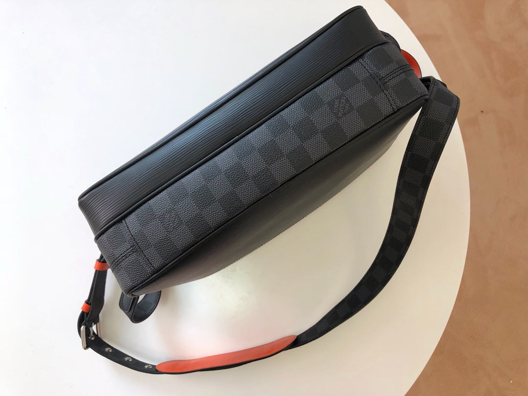 Lou-Nil Slim 郵差包 手袋 紅色