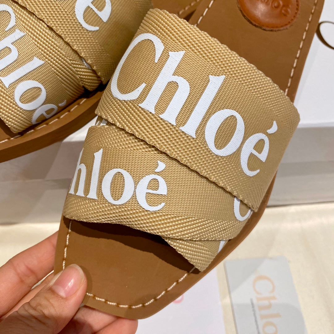 克羅C-奶茶色woody logo拖鞋（尺碼35-39，40、41訂製）