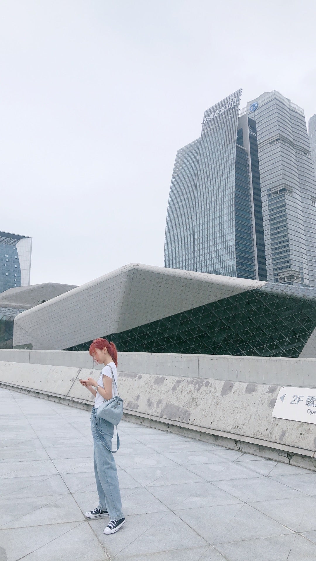 小香家-流浪後背包上身照-網路參考圖