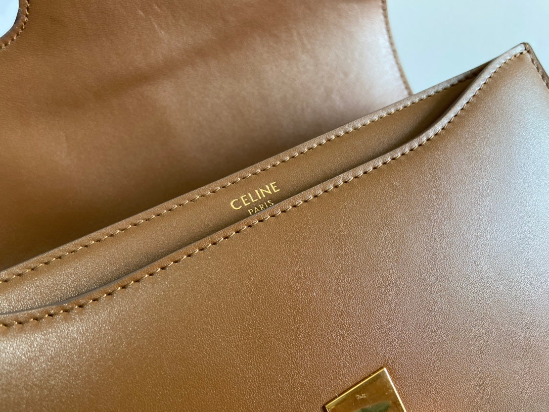 Celine Soft 16牛皮鏈條包