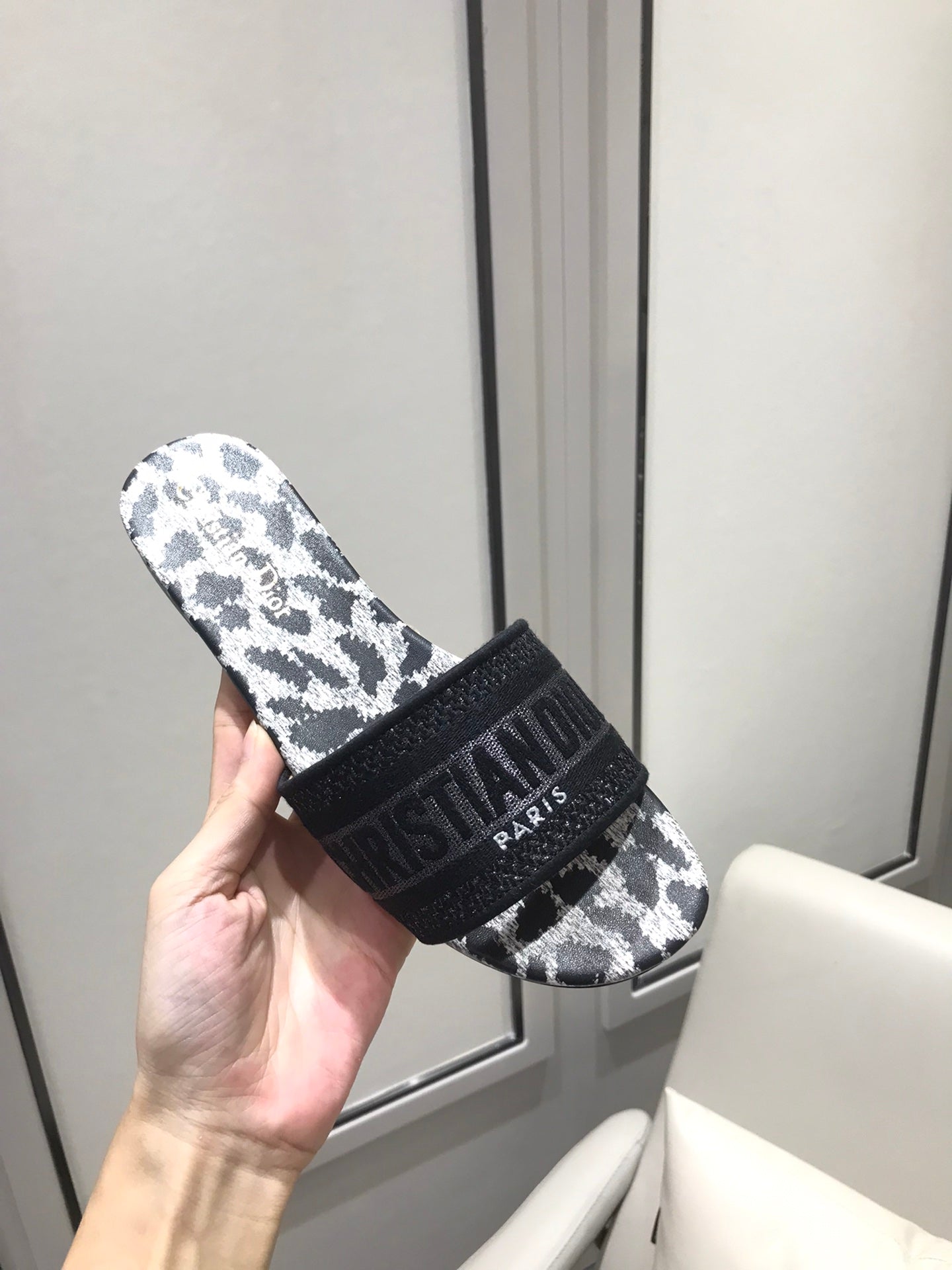 迪D家-2022早春新品 豹紋拖鞋