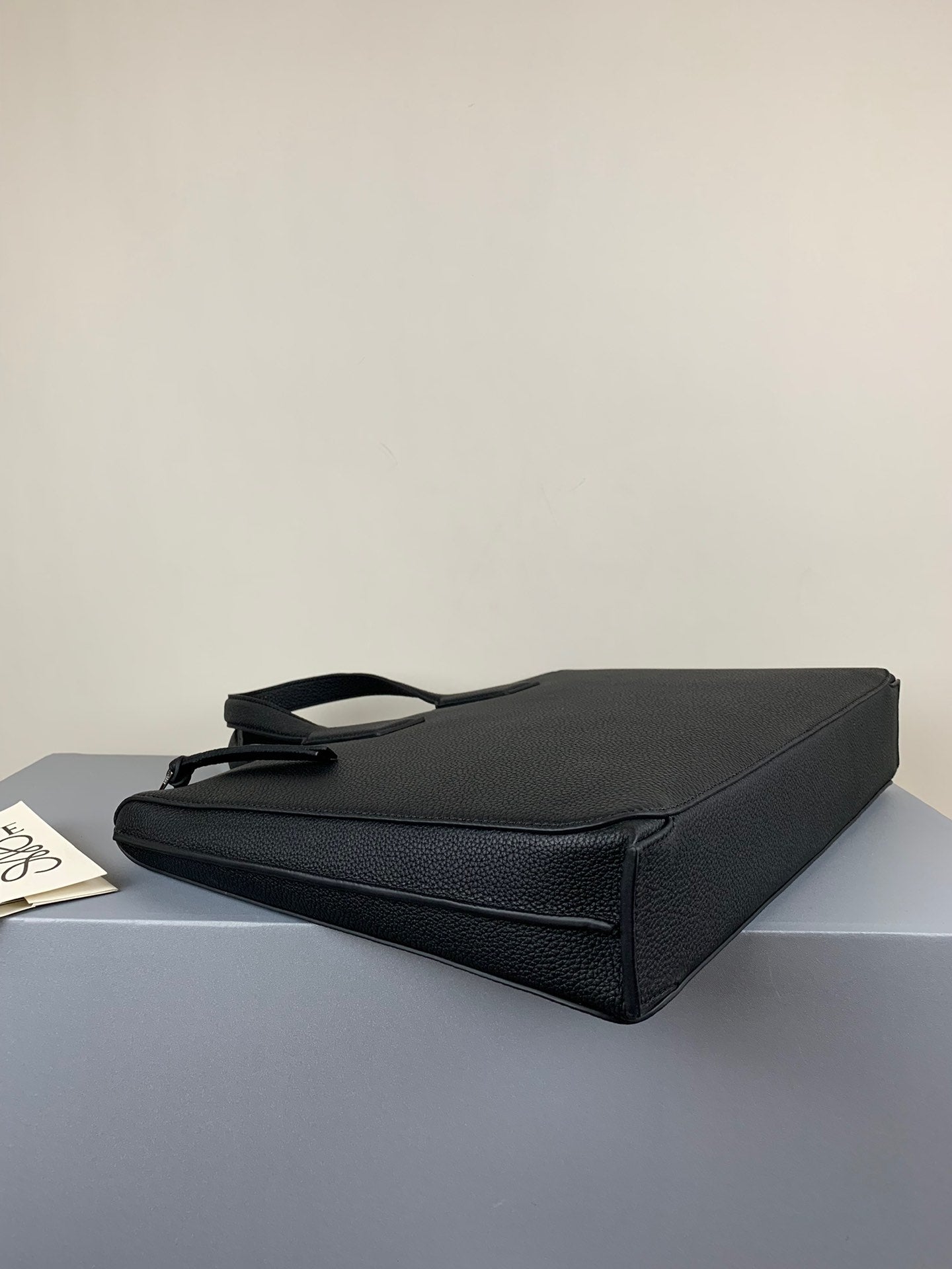 羅L威-Goya Simple Briefcase
