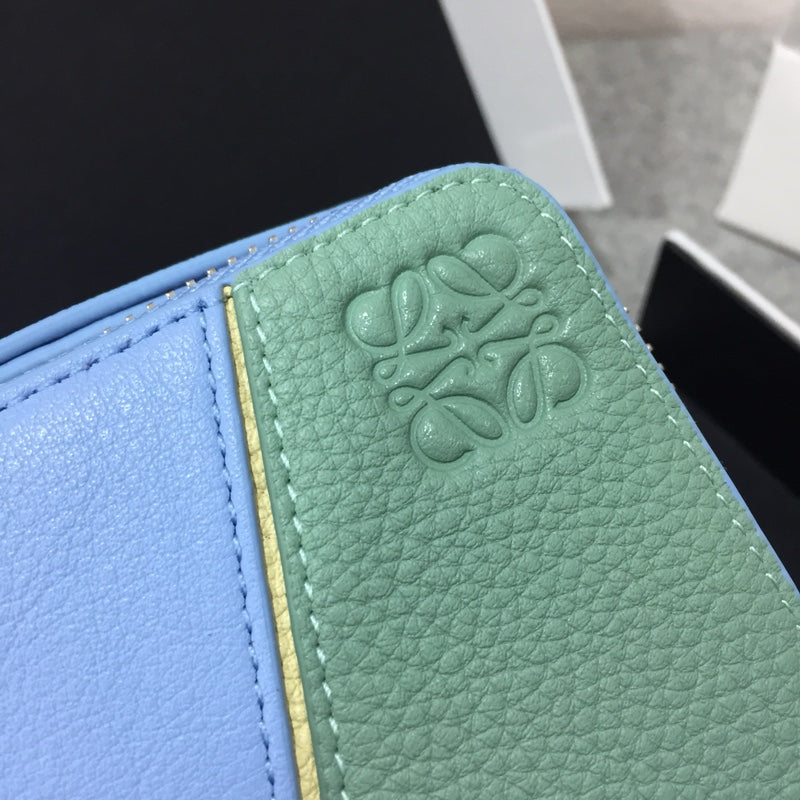 Loewe Puzzle系列 拉鍊短夾