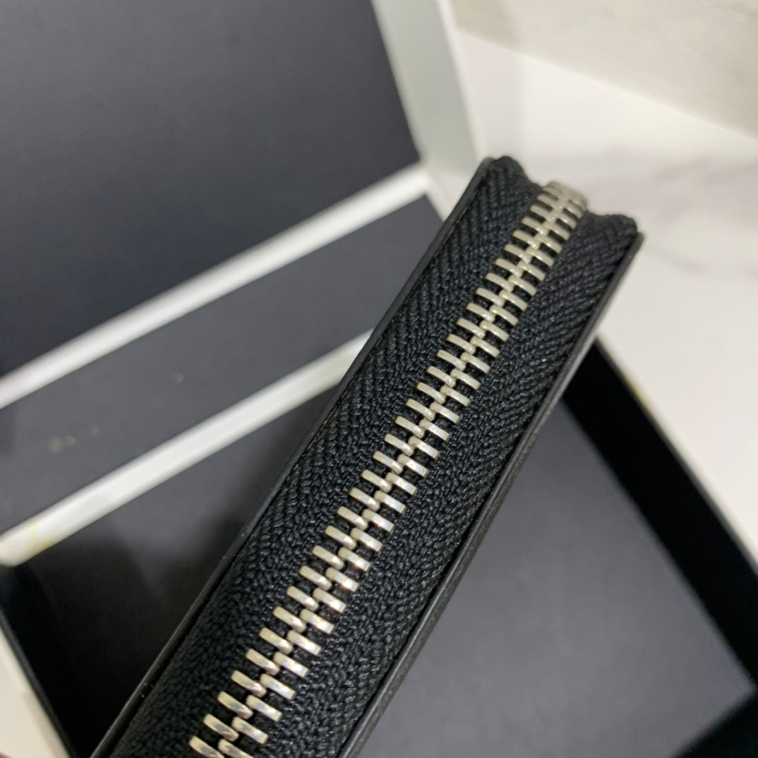 Loewe Puzzle系列 拉鍊短夾
