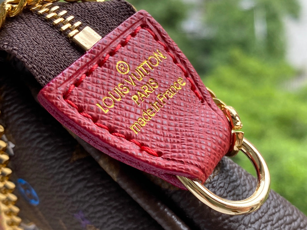 LV M58009 星星絲印 Mini Pochette Accessoires