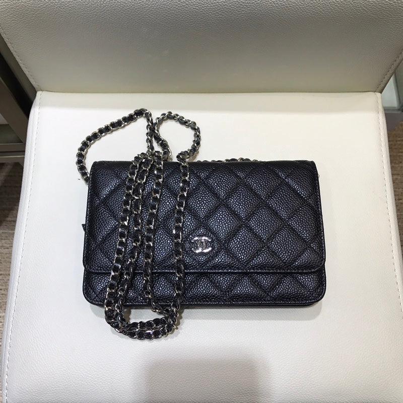 小香家-經典WOC-19cm  黑色荔枝皮銀扣