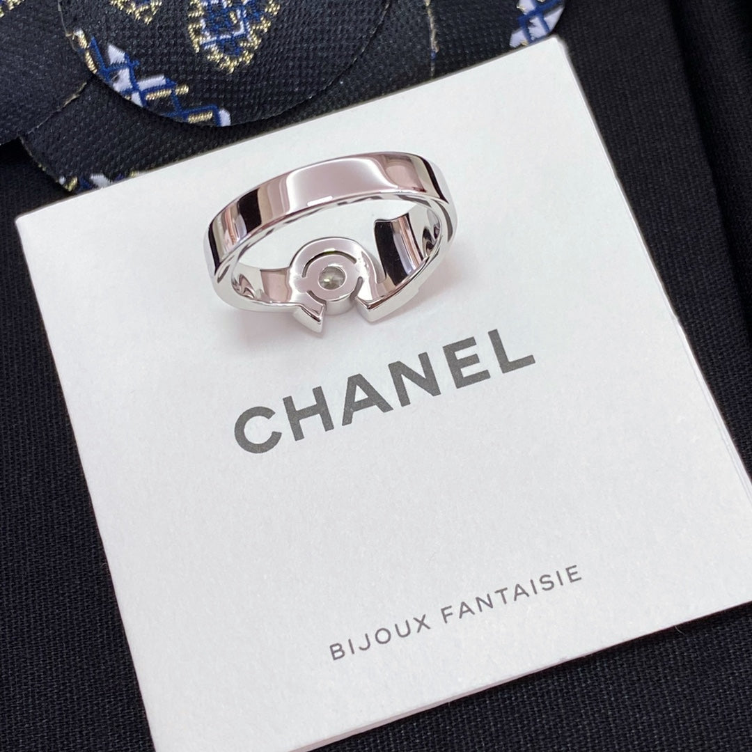 Chanel 戒指