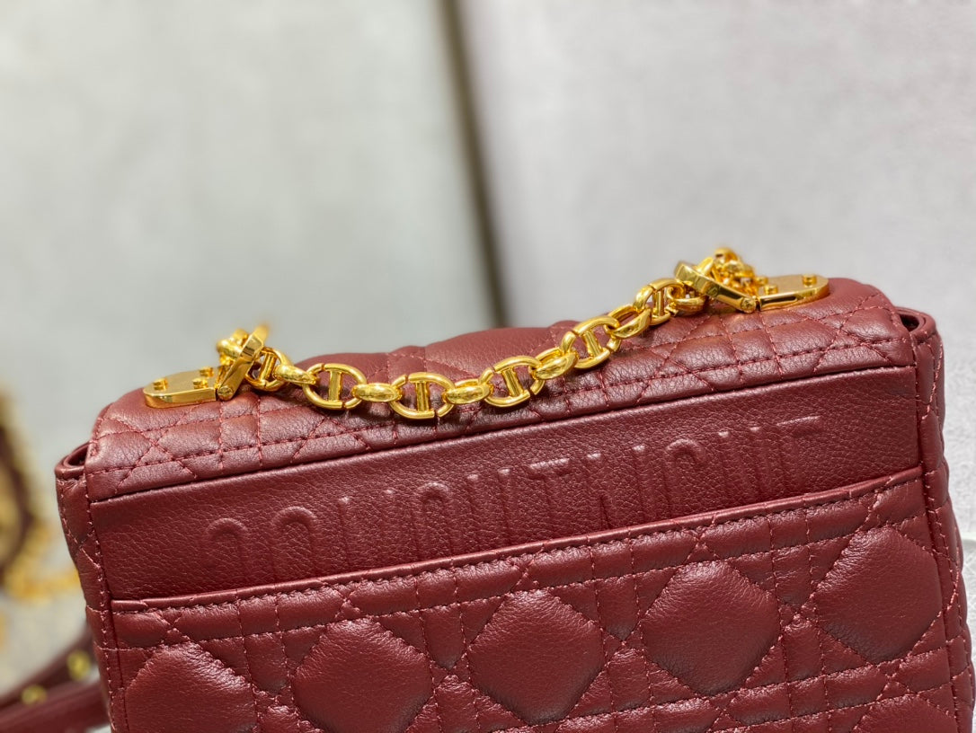 Dior-Caro 菱格紋 小牛皮 小號 酒紅色