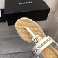 小香家-2023春夏新款 經典系列鏈條T字涼鞋 杏色