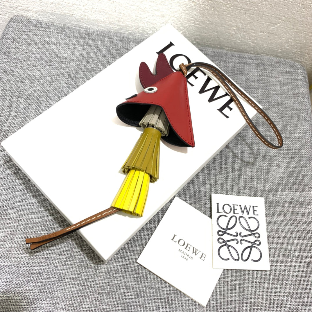 Loewe 包包掛飾