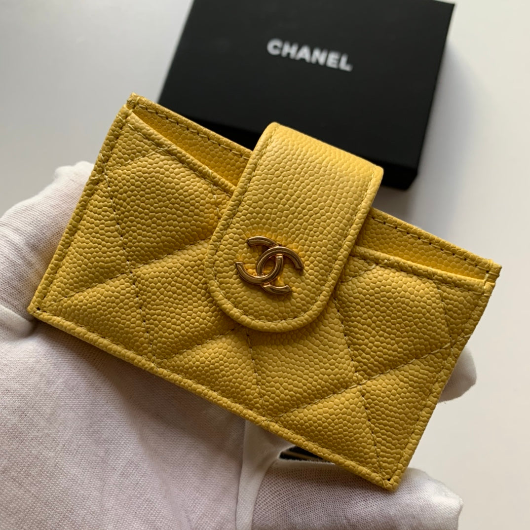Chanel 多隔層風琴卡包
