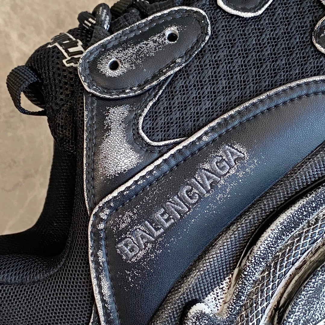 Balenciaga 巴黎世家-老爹鞋