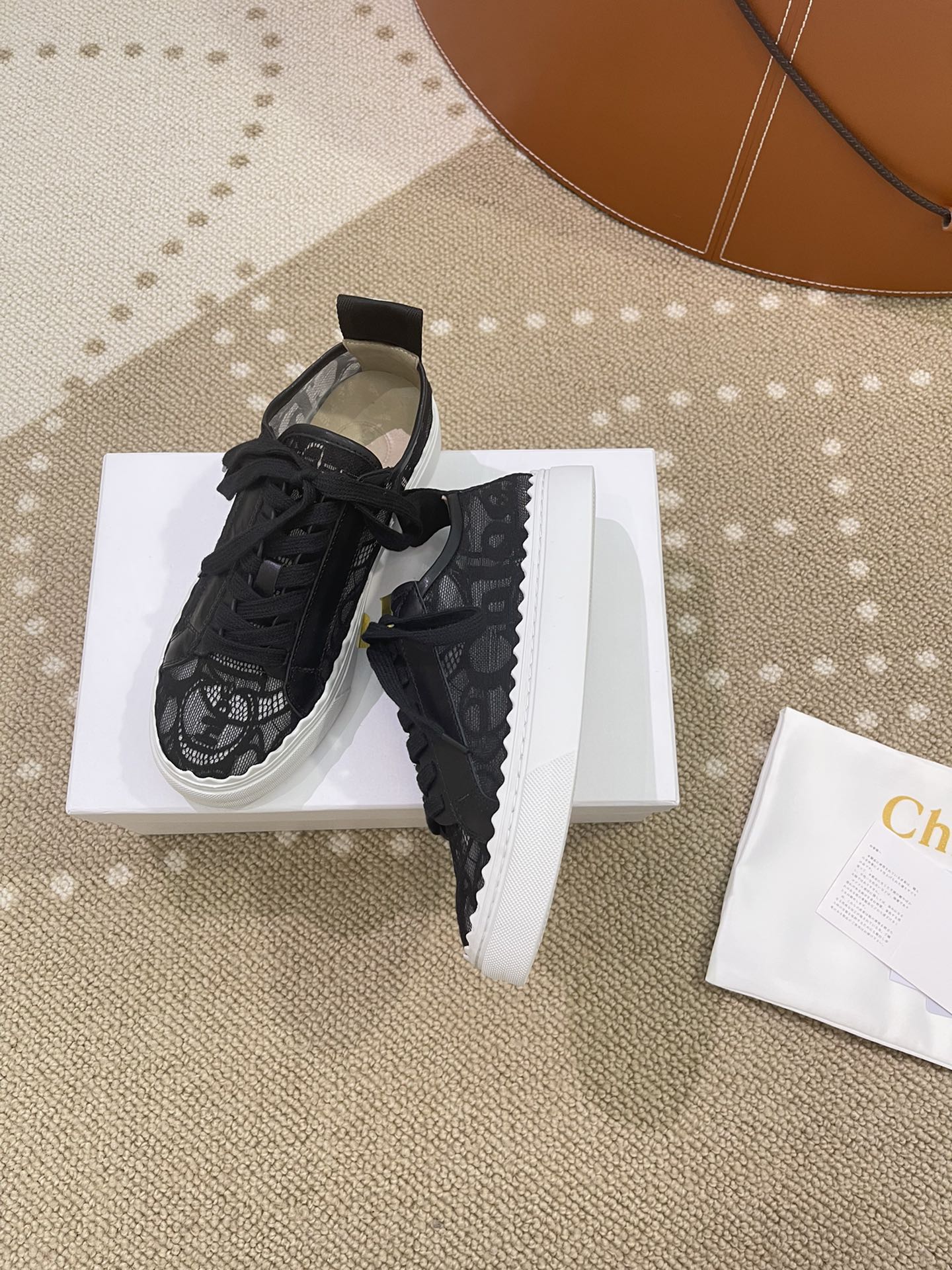 克羅C-蕾絲刺繡帆布鞋（尺碼35-40、41訂製）