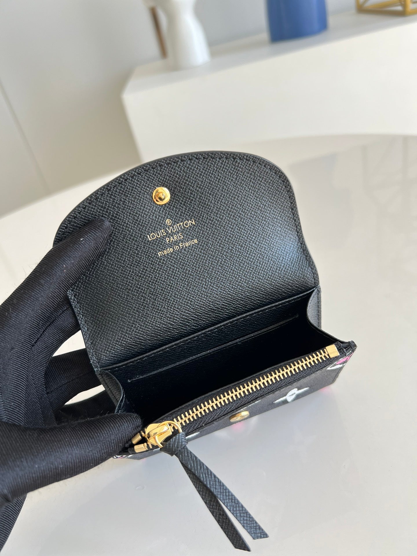 LV M80755 黑色豹紋拉鍊卡包