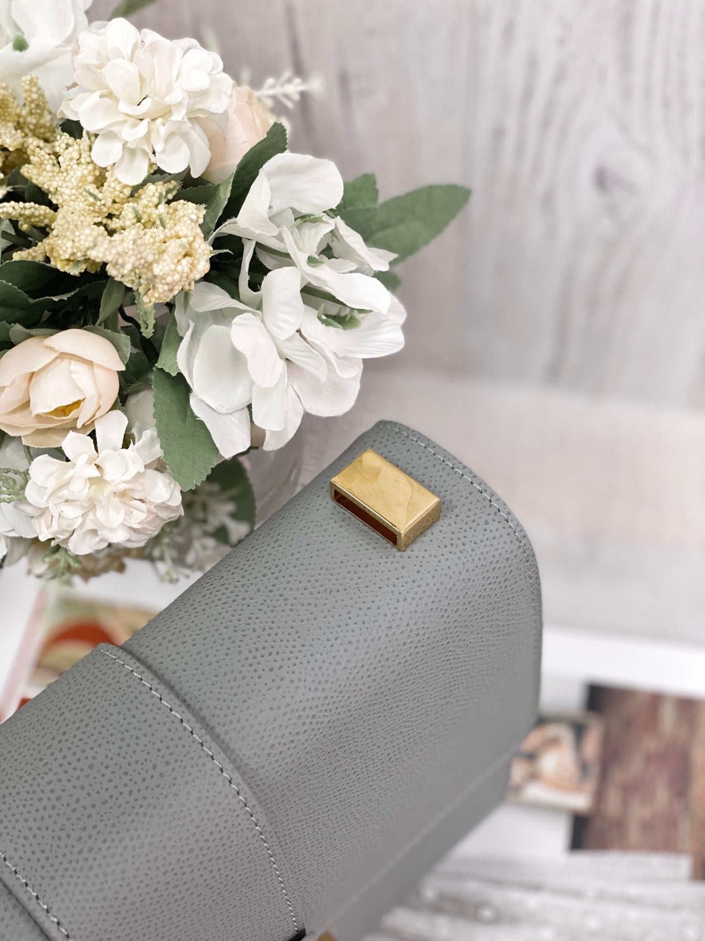 Dior 蒙田 30 Montaigne系列-24cm-金扣-牛皮手掌紋-石灰色