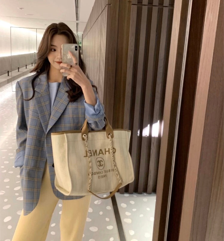 Chanel 大號米色條紋沙灘包