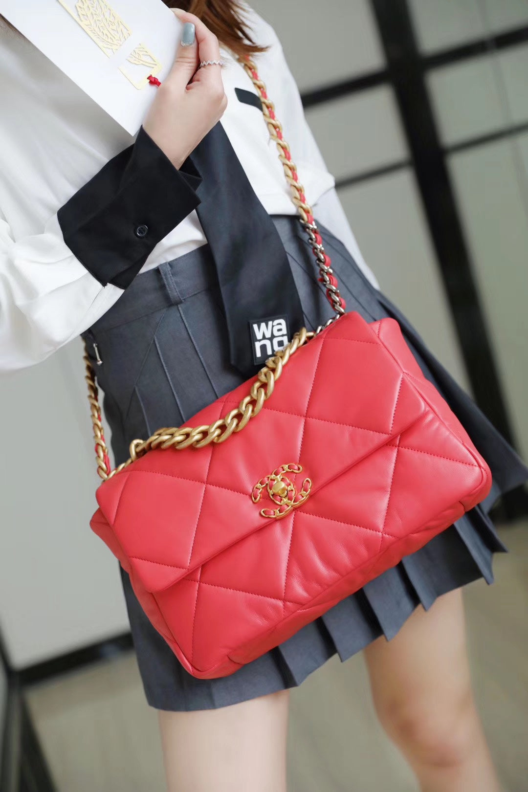 Chanel 19Bag-中號珊瑚紅