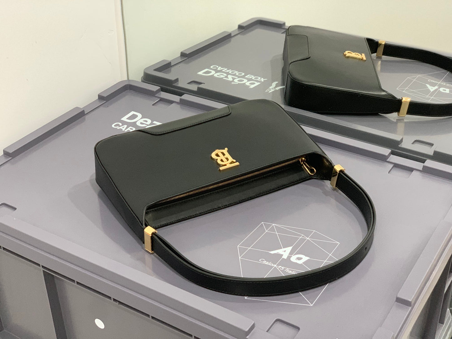 巴B家-新款 Tb shoulder bag 腋下斜挎包 黑色