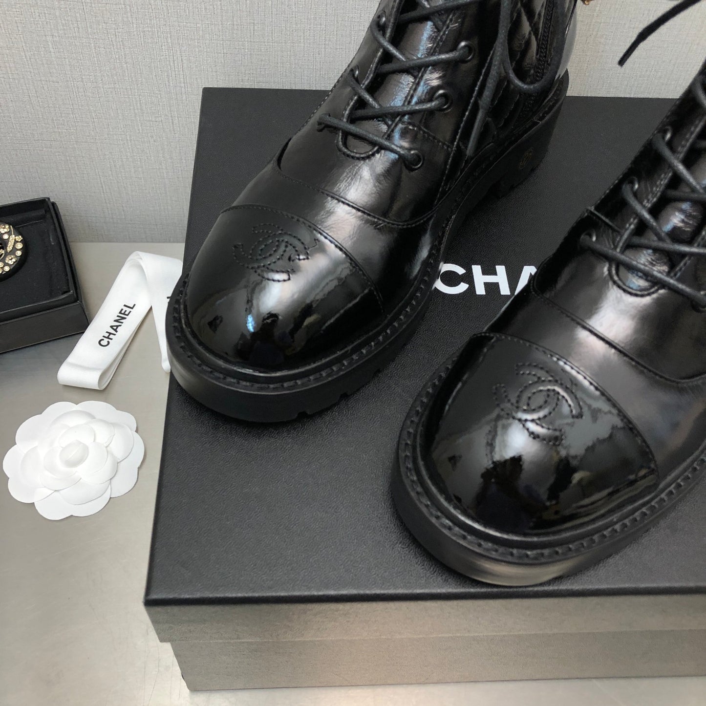 小香家-菱格紋羊皮繫帶靴（尺碼35-39，40、41訂製）