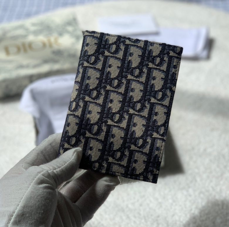 Dior 老花帆布護照夾