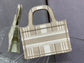 Dior Book Tote-Mini 23cm-米白條紋