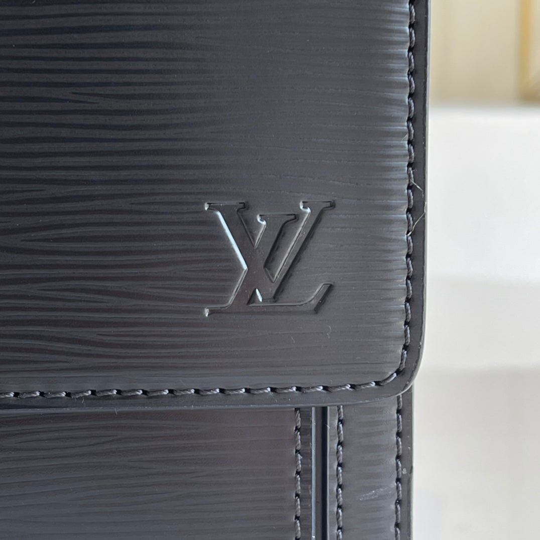 LV M42742 水波紋 THAMES 手拿包