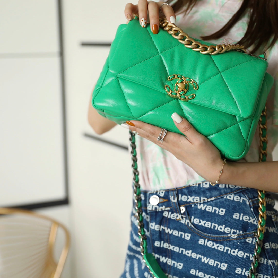 Chanel 19Bag-小號青草綠