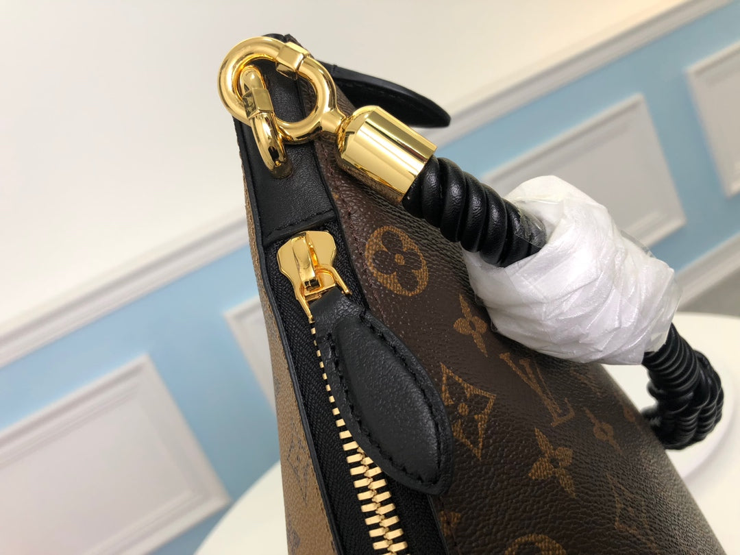 M44130 路L家-2017走秀新款 TUILERIES BESACE 手袋 琴譜包