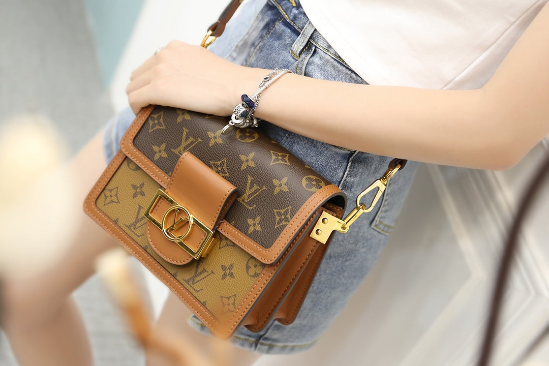 LV M44580 Mini Dauphine 達芙尼