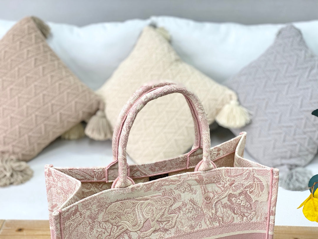 Dior Book Tote-大號41.5cm-刺繡粉老虎