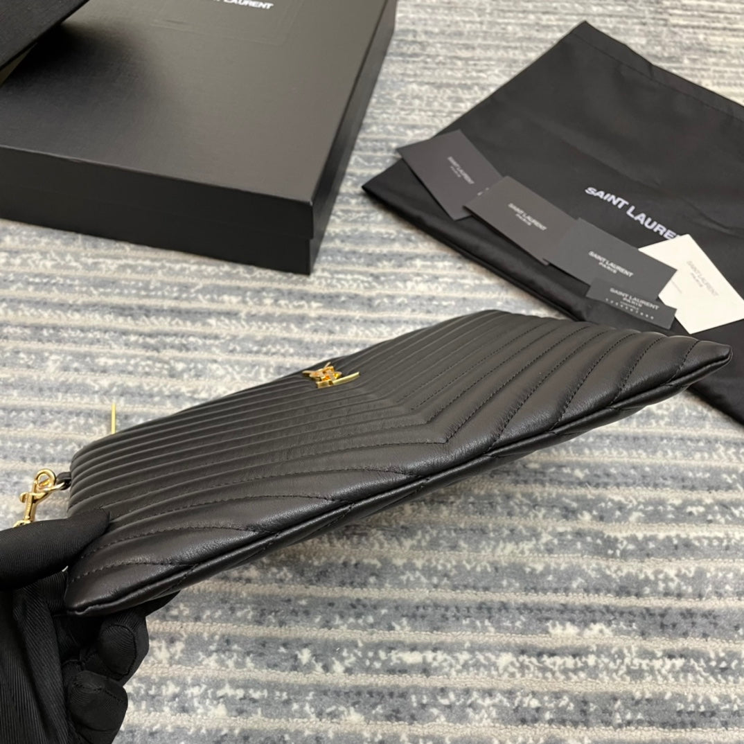 YSL 經典MONOGRAM中號絎縫皮革手包-黑色小牛皮金扣