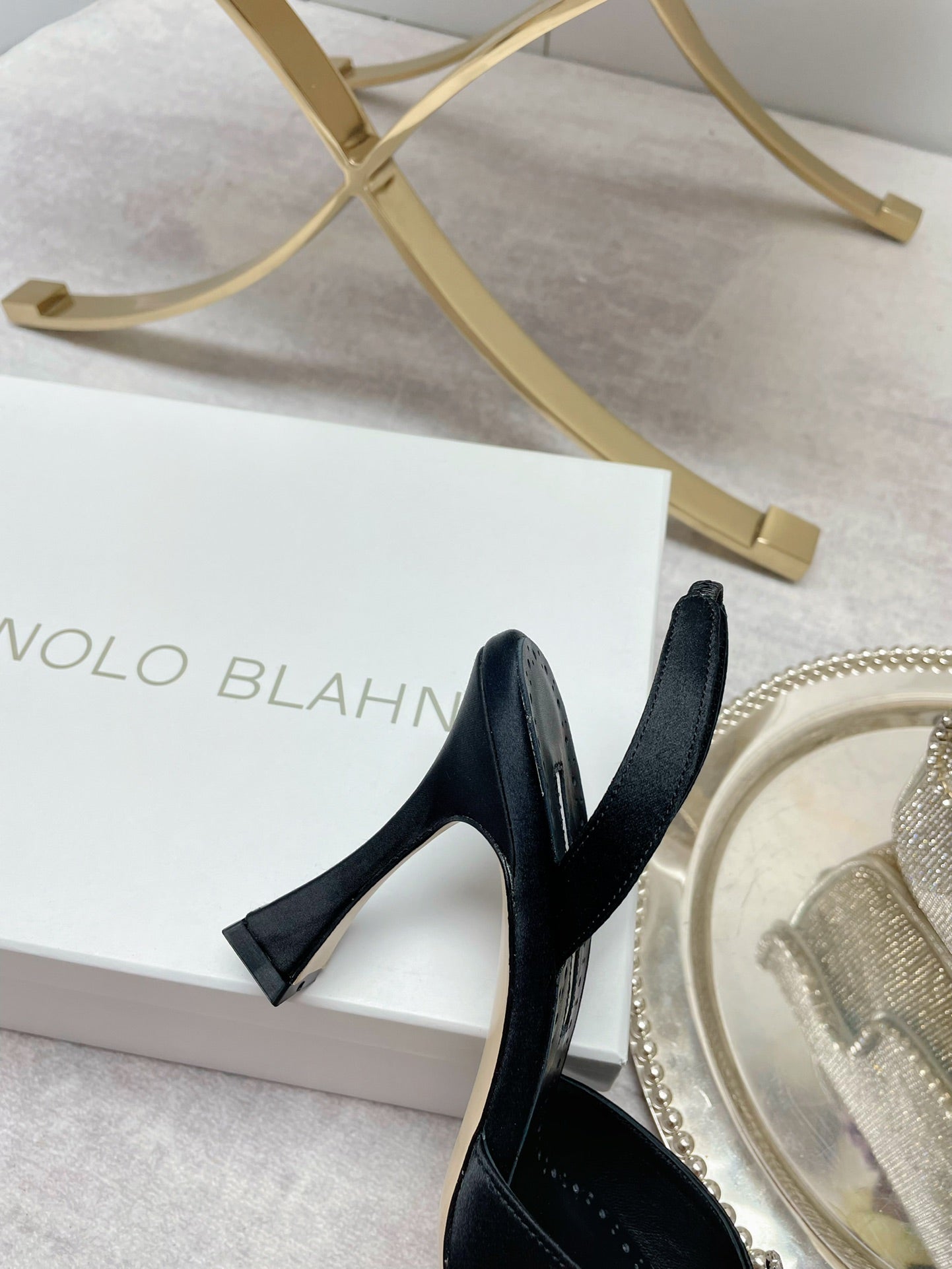 Manolo Blahnik-22S水鑽高跟鞋