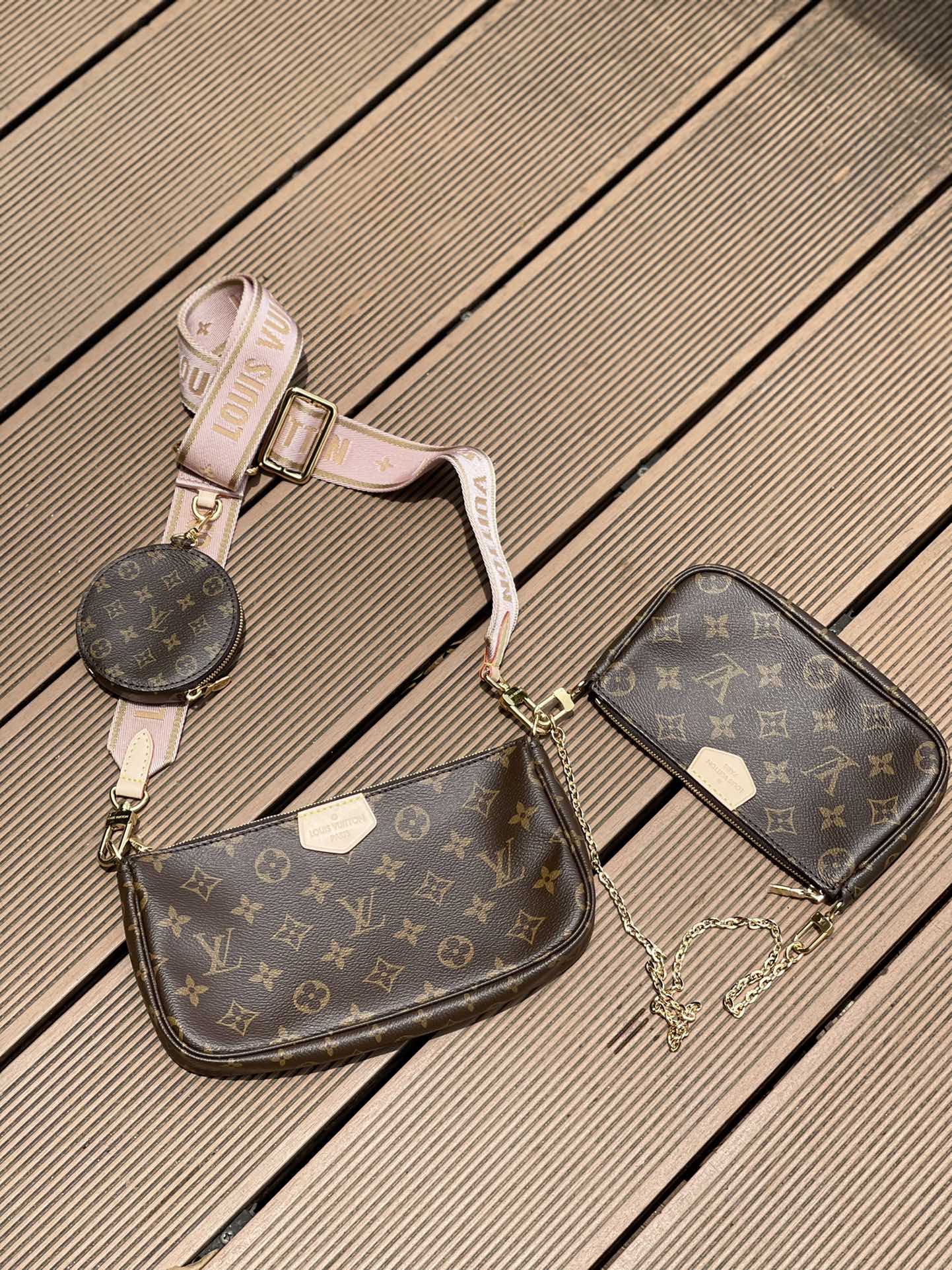 M44840 路L家-Multi Pochette Accessories 五合一麻將包 粉色