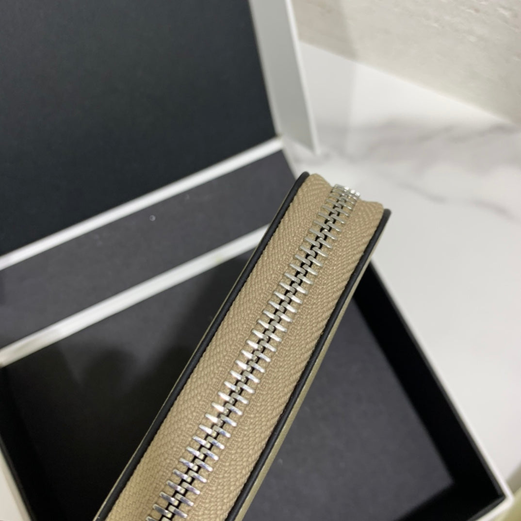 Loewe Puzzle系列 拉鍊短夾
