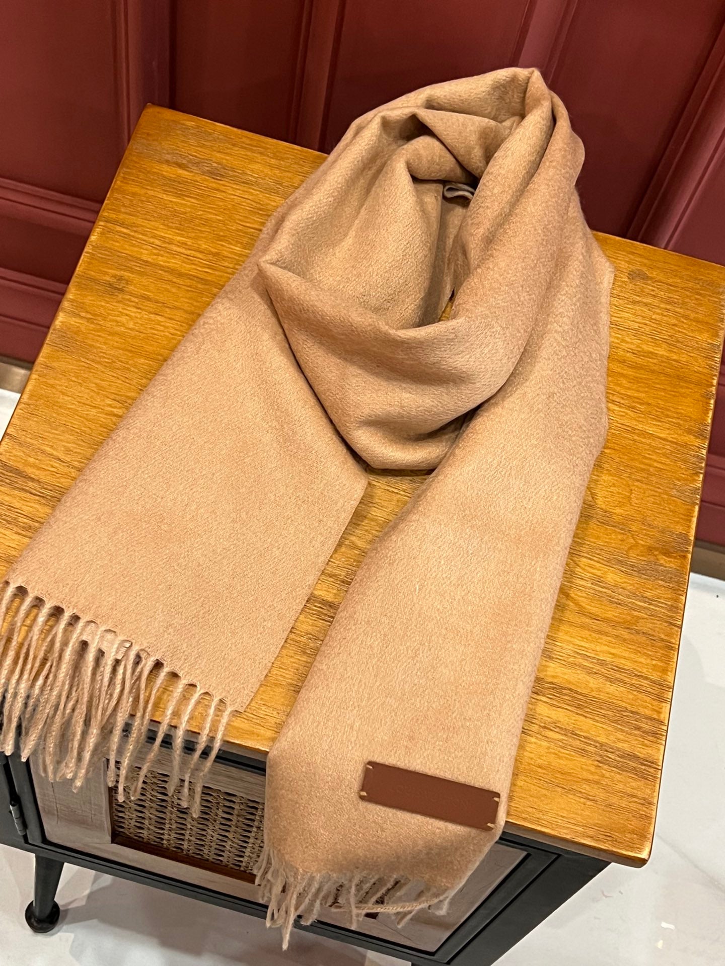 路L家-雙面羊絨圍巾 180*35cm 杏色
