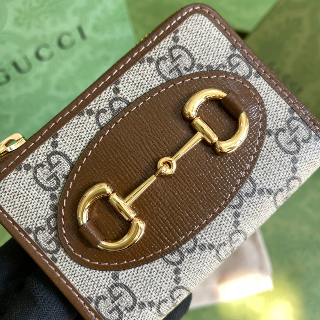 Gucci 新款拉鍊卡包