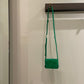 B編織-羊皮方格Mini cassette Bag 迷你編織包 12x8x4 上身圖