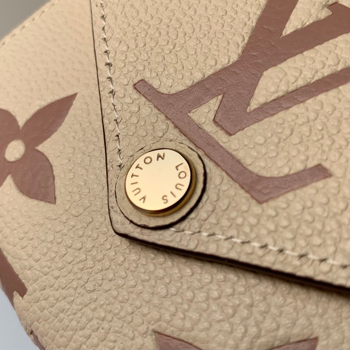 LV M80086 Victorine 三折短夾