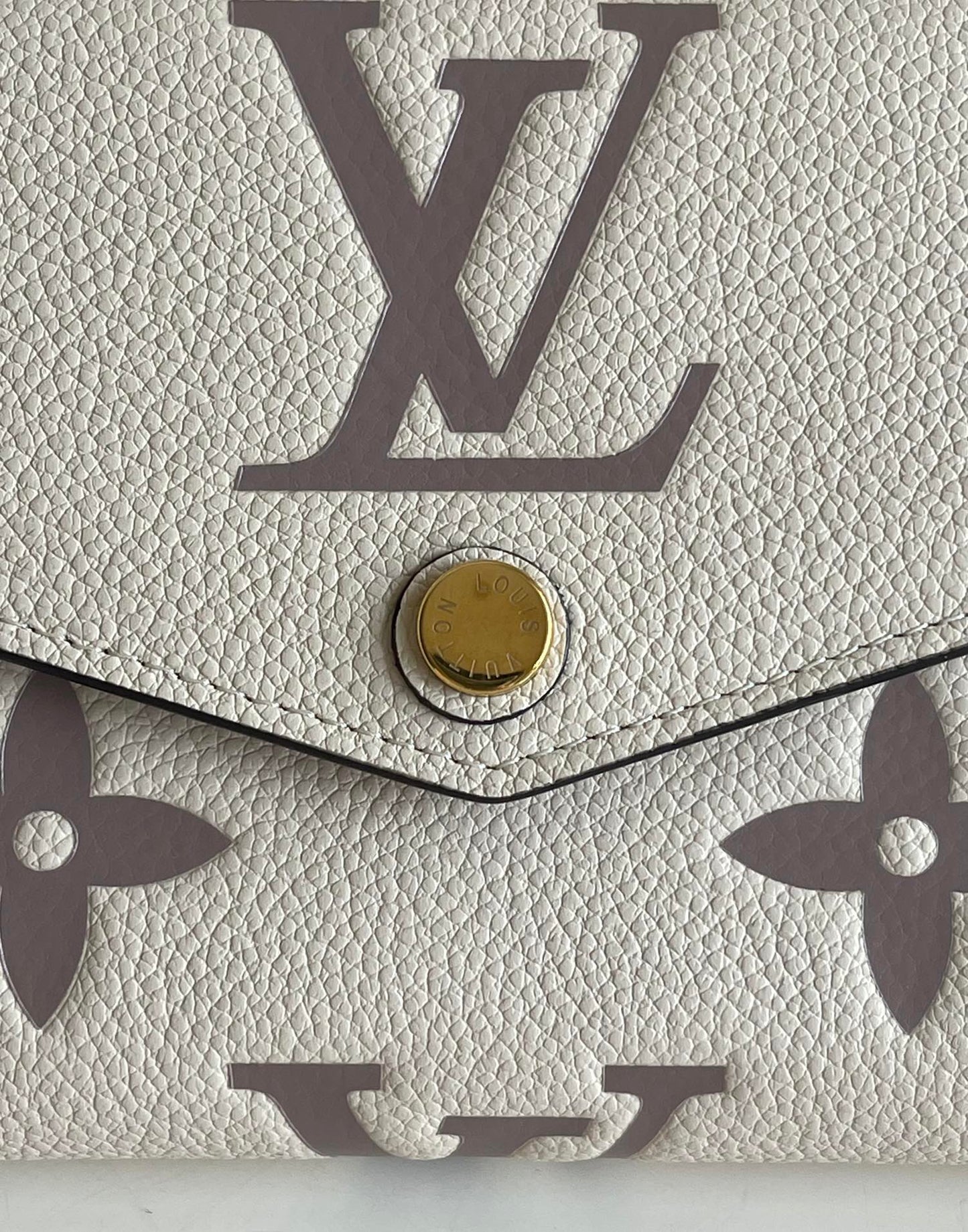 LV M80496 SARAH 信封式翻蓋長夾