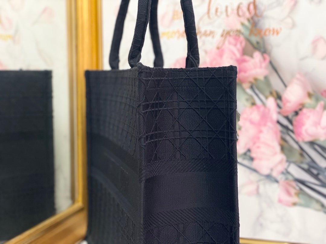 Dior Book Tote-大號41.5cm-刺繡黑藤格