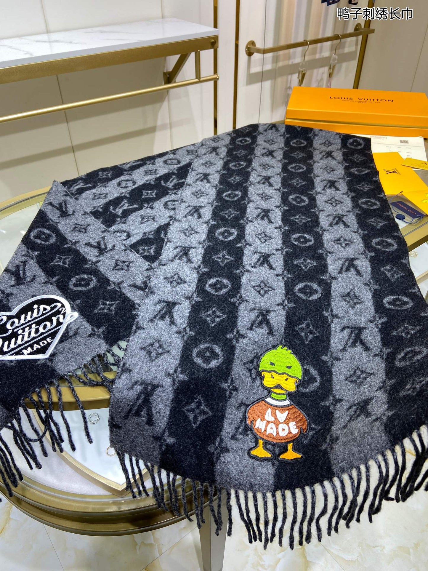 路L家-羊毛羊絨刺繡長金 40*205cm